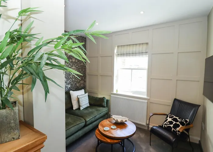 Gavel ウィットビー